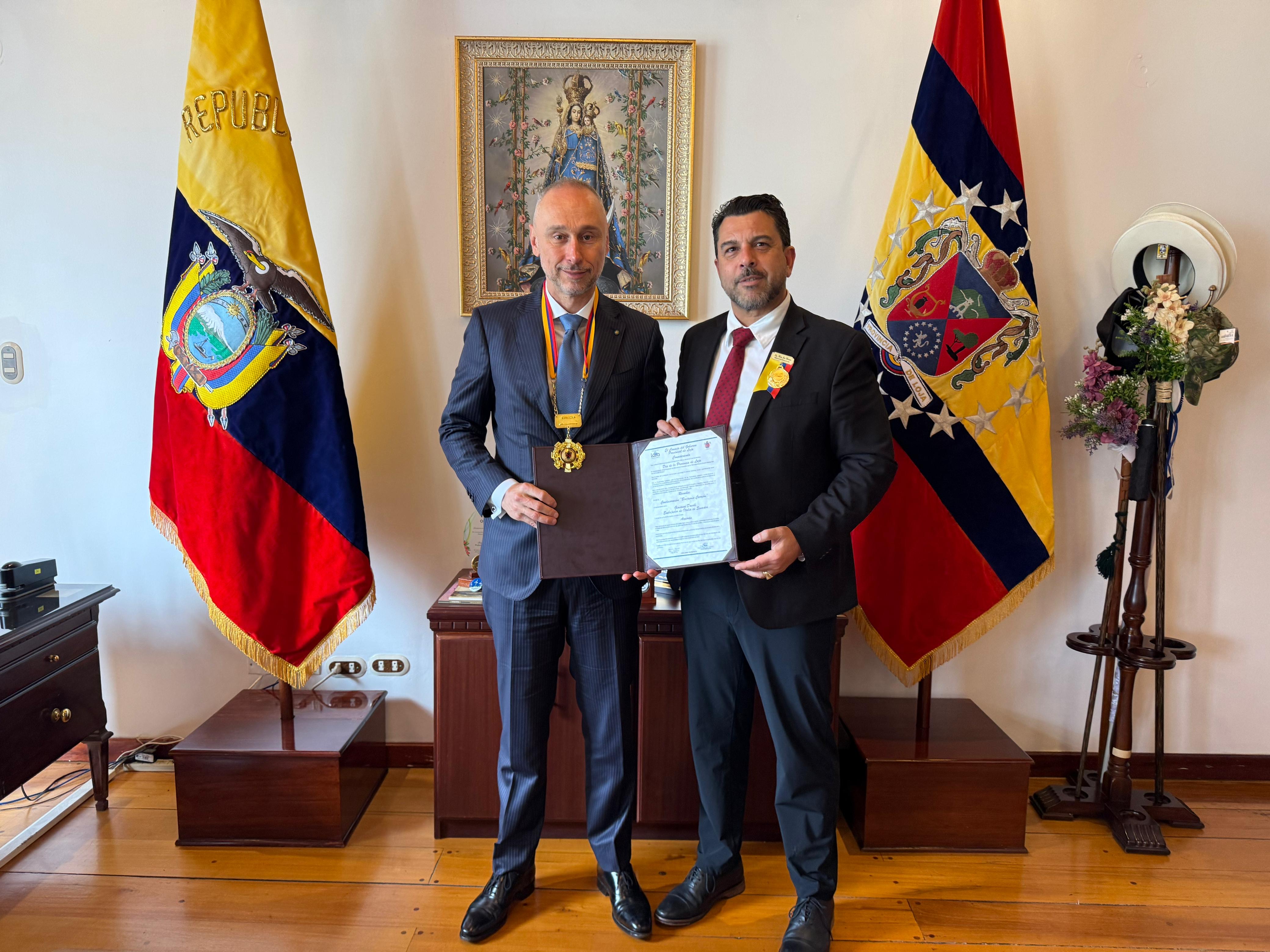 Ecuador, Ambasciatore Davoli riceve onorificenza della provincia di Loja