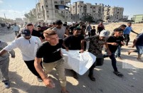 GAZA, STRAGE DI CIVILI <BR> AL CHIOSCO DI FALAFEL