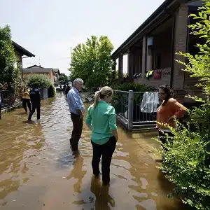 Giorgia Meloni's swift return: unleashing Italy's emergency response