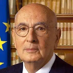 Senator Giorgio Napolitano's farewell: a nation in mourning