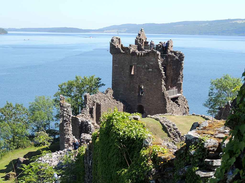 631 - Castello di Urquhart presso il lago di Ness/1 - Scozia