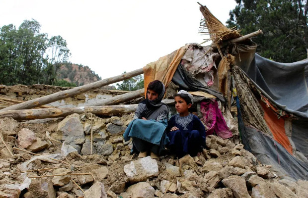 IN POVERTA’ UN BAMBINO <BR> SU CINQUE NEL MONDO 