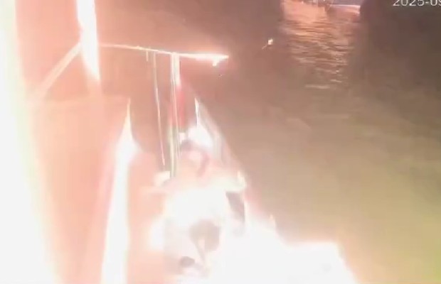 LA NAVE DI GRETA <br> âCOLPITA DA UN DRONEâ