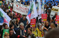 STUDENTI FRANCESI <BR> SULLE BARRICATE