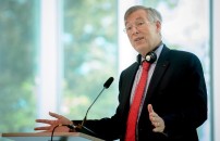 HEISBOURG: UCRAINA <BR> COME SALOâ O VICHY