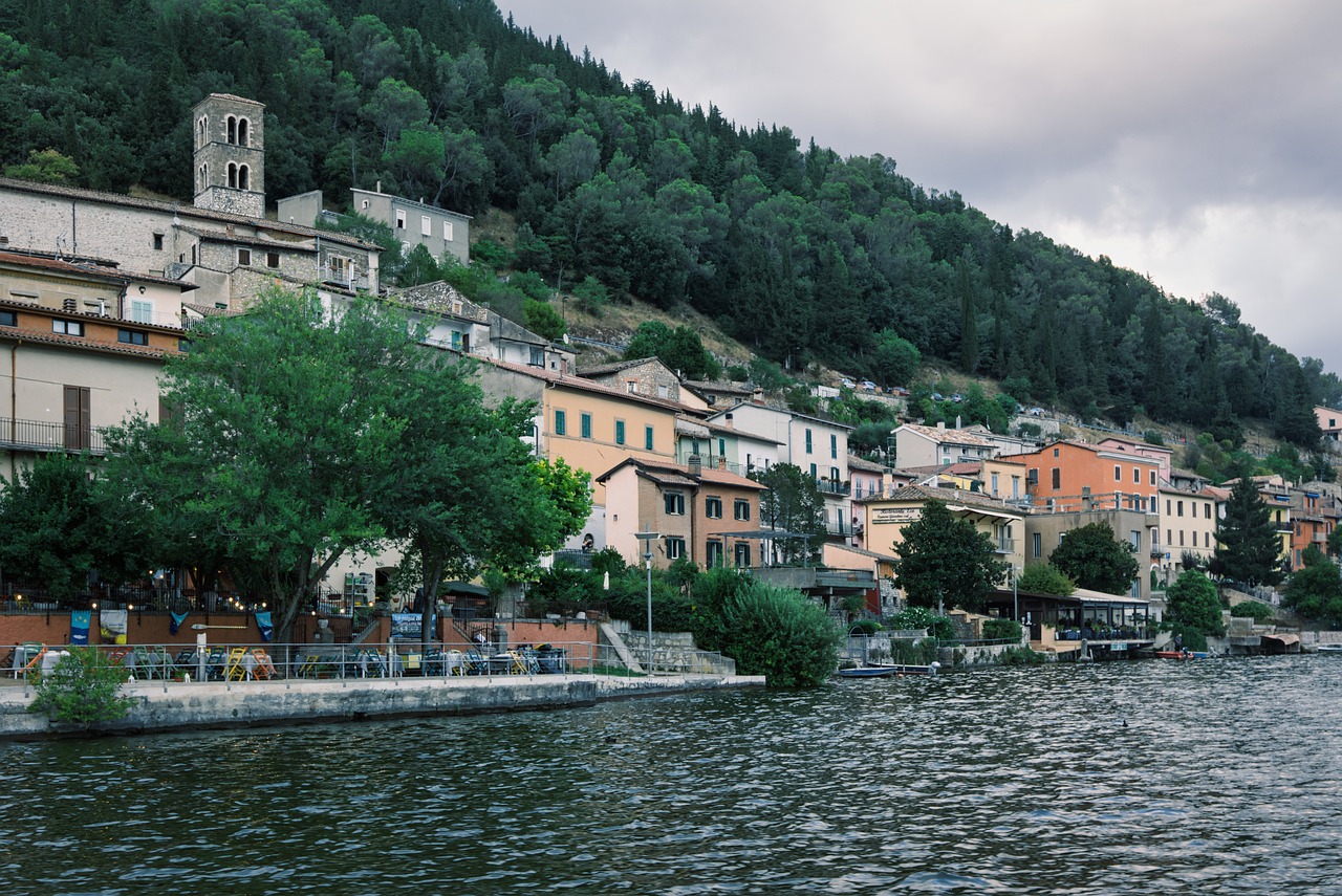 LâUmbria dei pescatori <br> a Piediluco