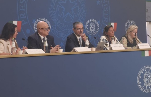 Arcobelli ai ricercatori italiani nel mondo: Siamo orgogliosi del vostro lavoro