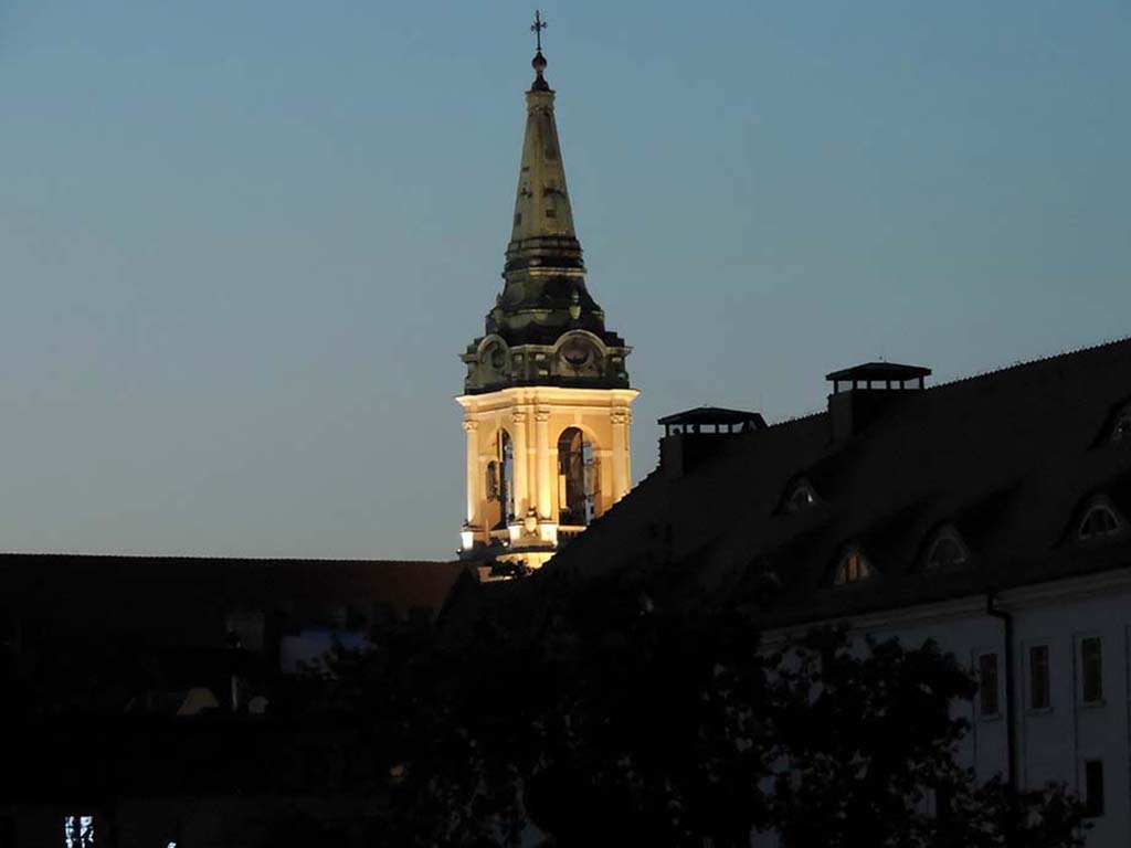 975 - Campanile by night a Torun - Polonia