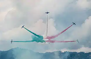 âVolare Tricoloriâ: in PerÃ¹ unâesposizione sullâaeronautica militare