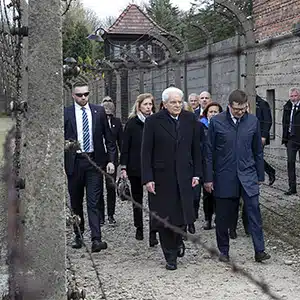 Mattarellaâs visit in Auschwitz: We must continue to remember