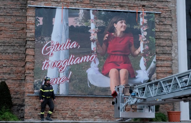 L'ULTIMO SALUTO A GIULIA <br> OGGI I FUNERALI A PADOVA