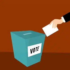 Politics / Centre-left unites against the governmentâs electoral reform