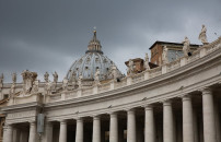 90MILA ARTICOLI SACRI <Br> CON FALSO LOGO GIUBILEO