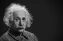 Einstein pubblica la teoria della relativitÃ 