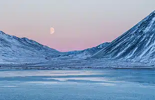 Arctic waters contaminated by traces of pharmaceuticals and cosmetics