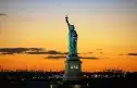 La statua della libertÃ  arriva a New York