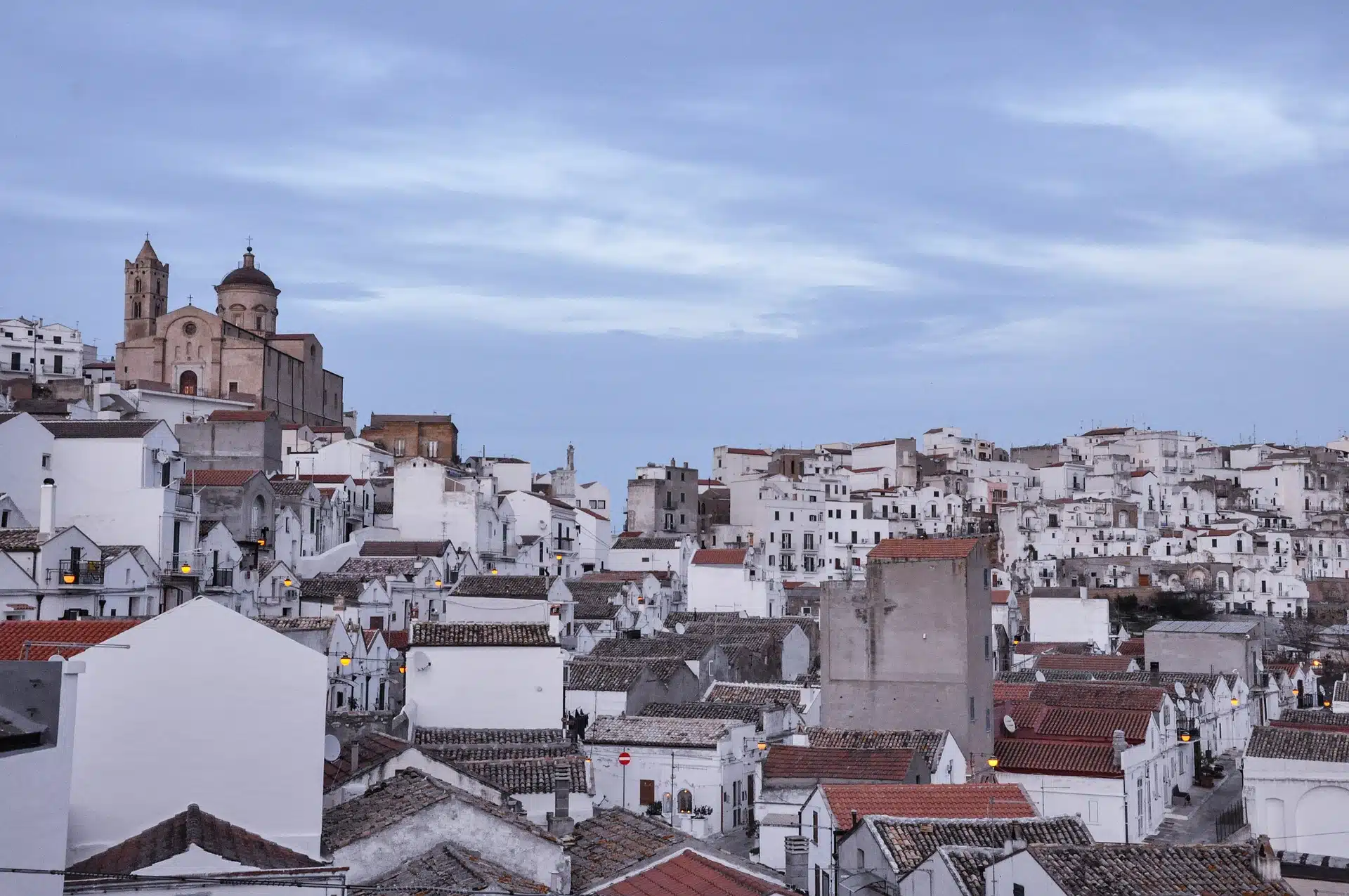 Pisticci, il borgo bianco della Basilicata