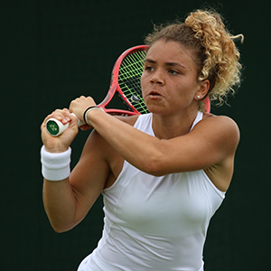 Wimbledon / Stunning comebacks spark brilliant start for Italians