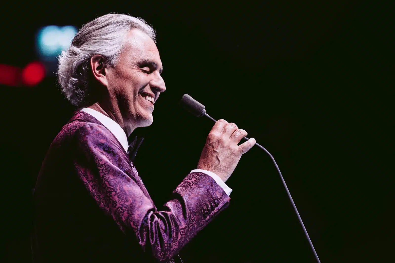 Bocelli canta per Re Carlo III, <br> e' l'unico superospite italiano