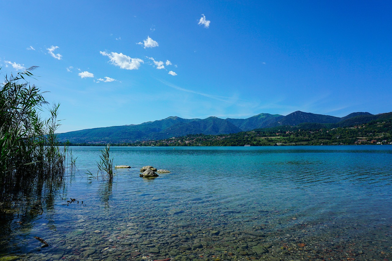 Sulle sponde del lago di Pusiano