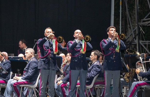 POLIZIA, FESTA <BR> IN MUSICA A S. SEVERA