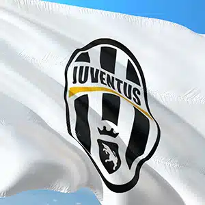 Soccer / The entire Juventusâ boards of director resign