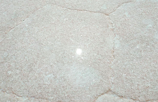 Spiegato lââeffetto specchioâ del Salar de Uyuni boliviano