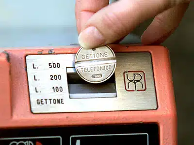 DAI GETTONI TELEFONICI ALLA DOMOTICA: UNA STORIA ITALIANA CHE PARTE DAL SUD