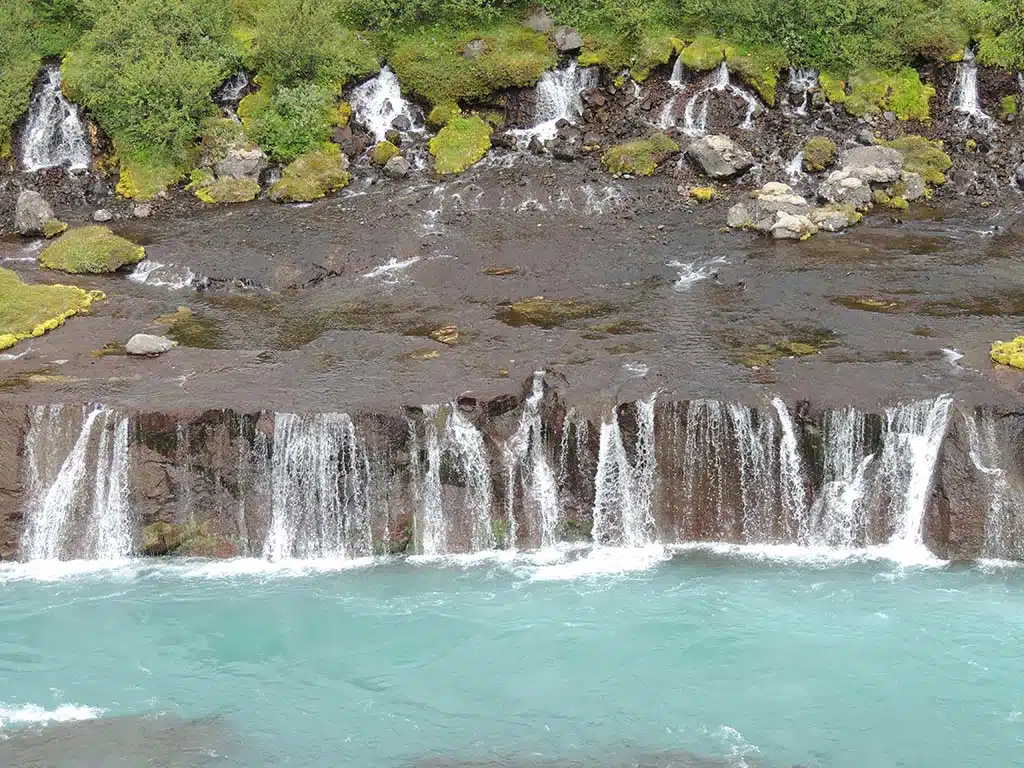 7 - Cascata di Hraunfossar