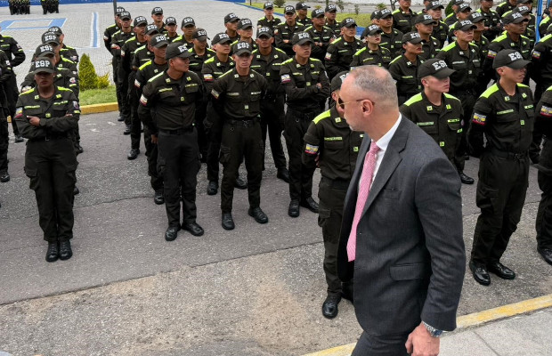Ecuador, Amb. Davoli visita accademia di Polizia: Insieme contro le mafie