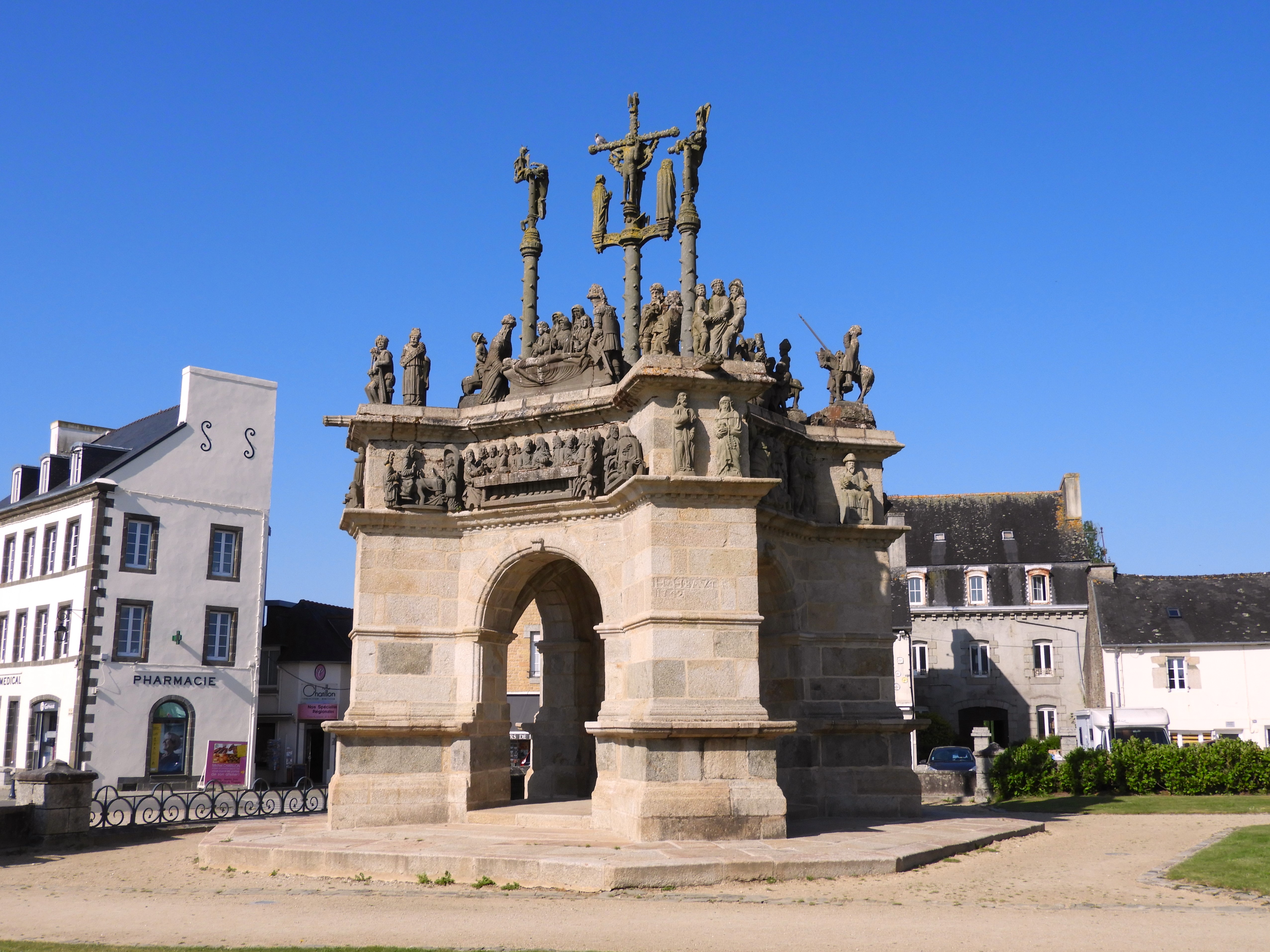 1194 - 012 - Calvario della chiesa di Saint Germain a Pleyben - Francia