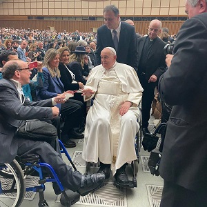 Convalescing Pope greets faithful at Vatican after Palm Mass: In this moment of weakness I feel God's tenderness