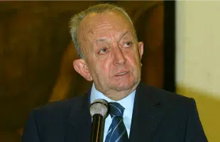 Addio a Tullio De Mauro, una vita tra studio e impegno 