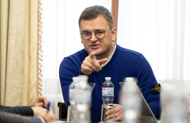 VERTICE AL CREMLINO? <BR> KULEBA: UNA TRAPPOLA