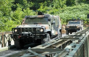 Lâesercito italiano dona un ponte Bailey <br> al monastero di âVisoki Decaniâ
