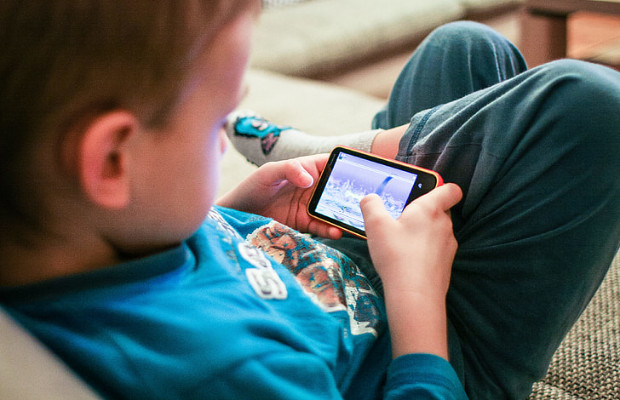 BAMBINI, RISCHI <BR> DA ABUSO SCREEN TIME