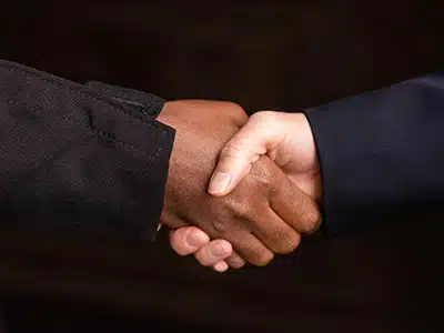 ITALIA-SENEGAL: LâAMBASCIATA ITALIANA RILASCIA LA CARTA DâIDENTITAâ ELETTRONICA 