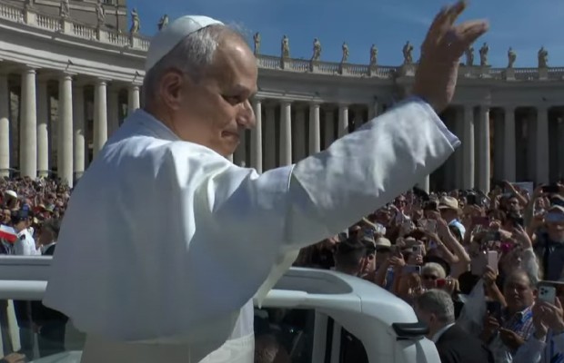 PAPA: LE TRE DIMENSIONI <BR> DELLA CHIESA CATTOLICA