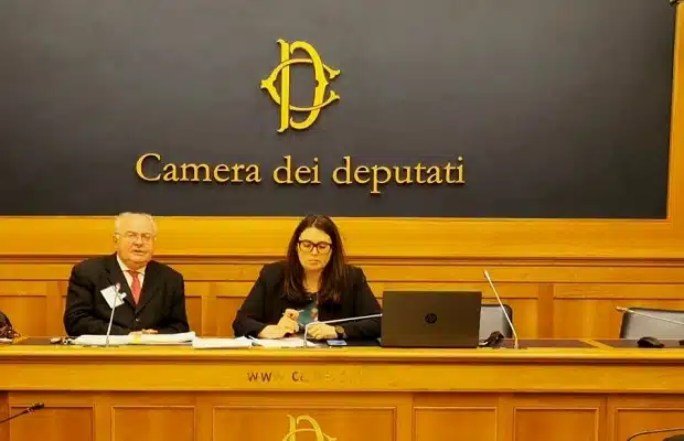 VIOLENZA DONNE, <br> SUL CASO CORAZZIN <br> L'OMBRA DEL MOSTRO DI FIRENZE