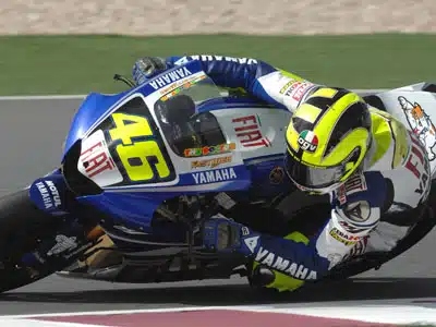 MOTOGP, ROSSI SECONDO DIETRO A MARQUEZ