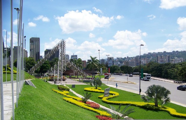 TERREMOTO CHOC IN VENEZUELA, <br> DICHIARATO LO STATO D’EMERGENZA