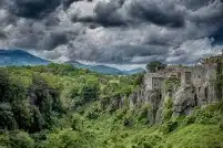 Vitorchiano, nel Lazio tra i Monti Cimini e la valle del Vezza