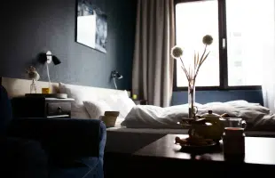 GLI ALBERGATORI: BENE <br> LE PROROGHE PREVISTE