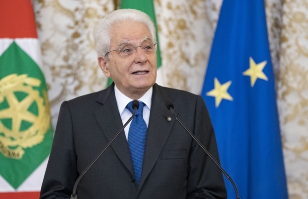 MATTARELLA: SUPERARE <br>LA LOGICA EMERGENZIALE<br>SUI MIGRANTI