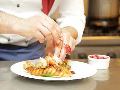 Eâ ITALIANO IL MIGLIOR GIOVANE CHEF DEL MONDO