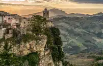 Montefalcone Appennino <br> nelle Marche dei falchi