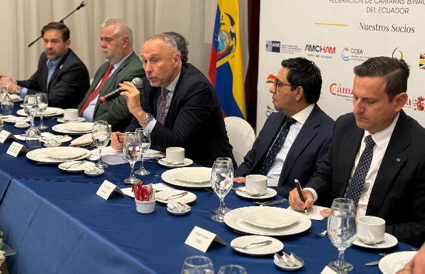 Ecuador, amb. Davoli incontra Federazione Camere di Commercio