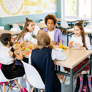 Lunch break goes digital: students ordering food to the classroom