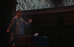 Il sound artist Matteo Tomasetti all’Elektronmusikstudion
