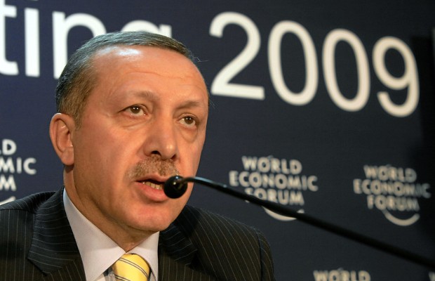 ERDOGAN: NON FRENARE <BR> UNA SVOLTA STORICA
